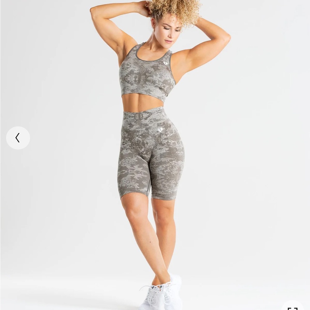 Women’s best set camo
